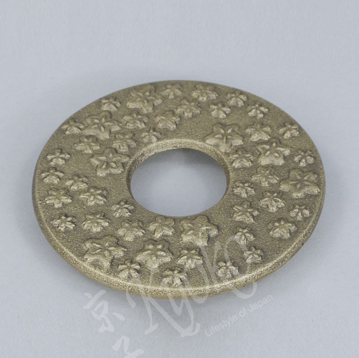 14-781 : Untersetzer Sakura, gold, Gusseisen ø = 11 cm