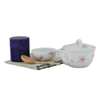 20-187: Tee-Reiseset, 5-tlg., weiß/geblümt (P)150ml (C)ø=7,5 H=3,5cm