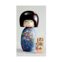 62-272: Kokeshi Hanatsumi - Blumenpflückerin, 16 cm